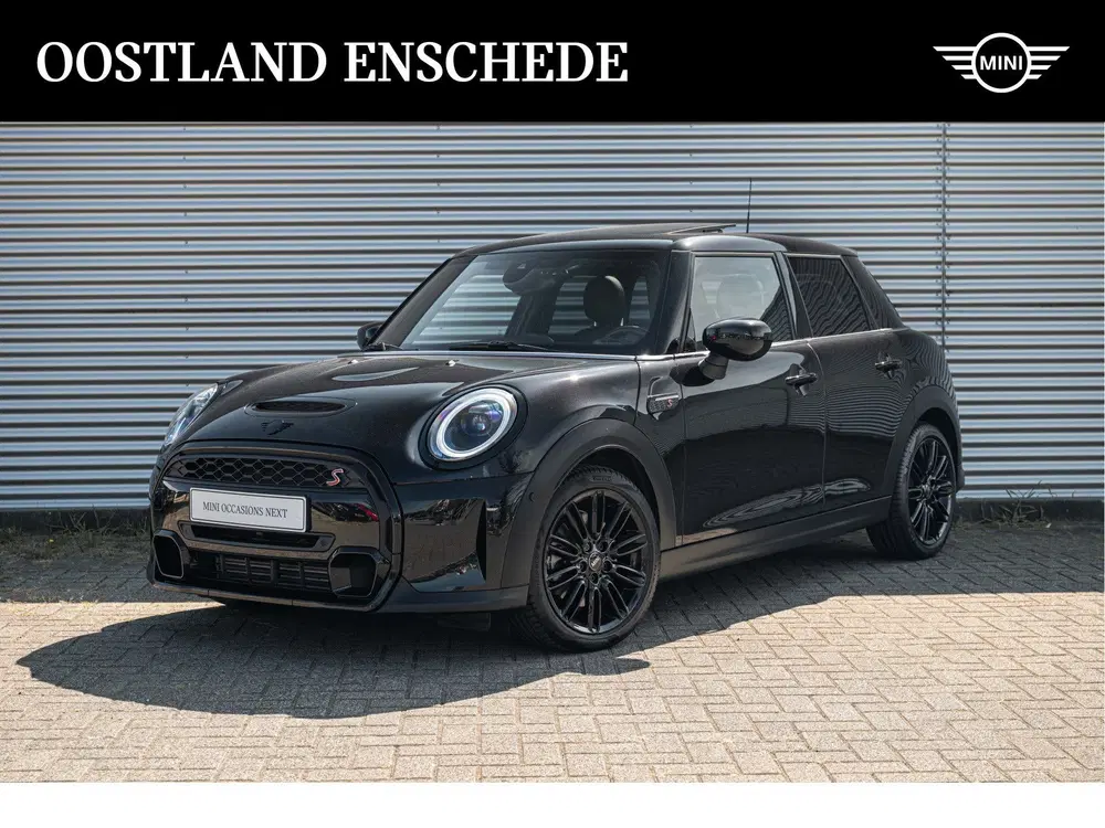 Mini Hatchback Cooper S Classic Automaat uit 2024