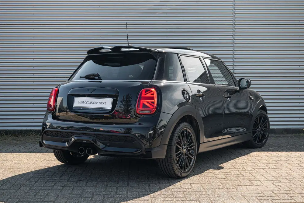 Mini Hatchback Cooper S Classic Automaat uit 2024, foto 15