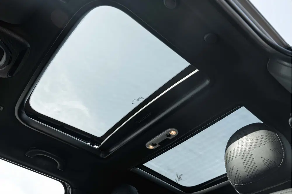 Mini Hatchback Cooper S Classic Automaat uit 2024, foto 6