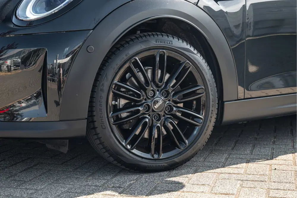 Mini Hatchback Cooper S Classic Automaat uit 2024, foto 9