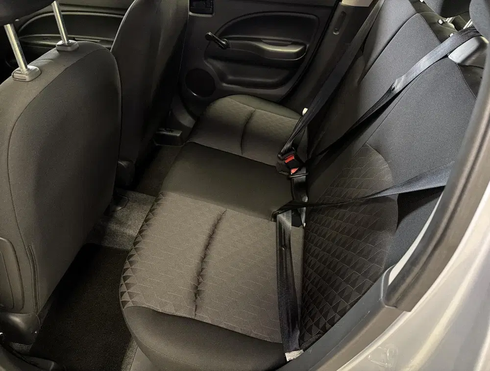 Mitsubishi Space Star 1.0 Cool+ uit 2020, foto 9