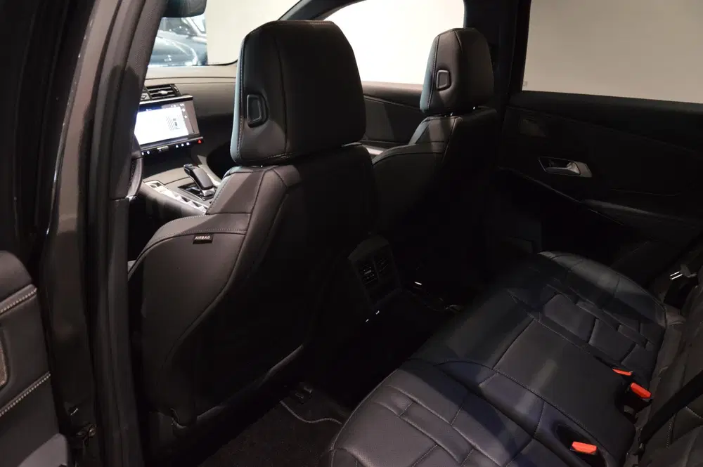 DS Automobiles DS 7 DS 7 1.6 PHEV 300 4x4 Etoile 300 PK uit 2025, foto 13