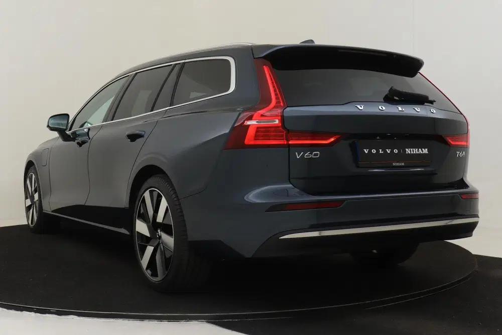 Volvo V60 T6 PLUG-IN HYBRID AWD PLUS BRIGHT -HARMAN uit 2026, foto 5