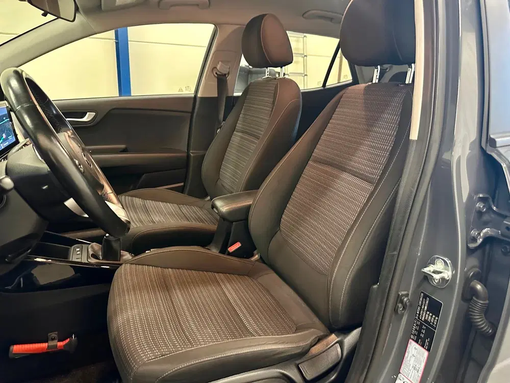 Kia Stonic 1.0 T-GDi MHEV DynamicLine uit 2021, foto 13