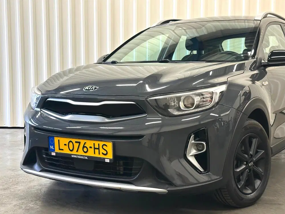 Kia Stonic 1.0 T-GDi MHEV DynamicLine uit 2021, foto 2