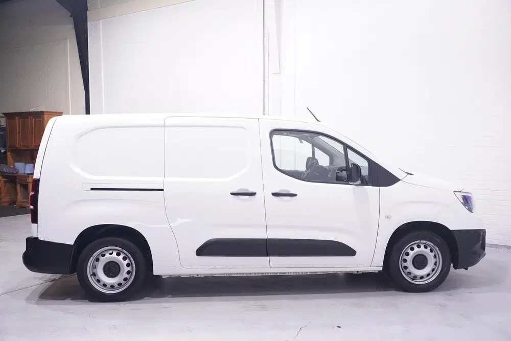 Opel Combo 1.5D 102 pk L2H1 Edition Airco uit 2021, foto 10