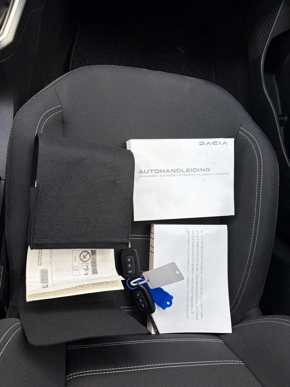 Dacia Sandero 1.0 TCe 90 Expression Airco uit 2024, foto 13