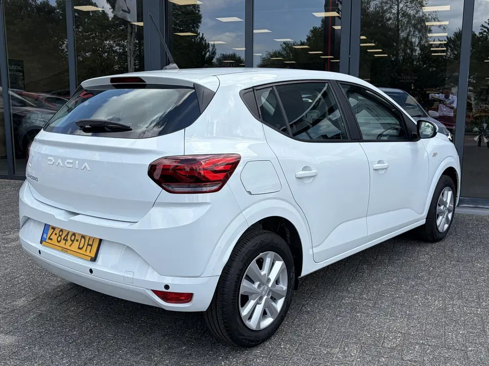 Dacia Sandero 1.0 TCe 90 Expression Airco uit 2024, foto 2