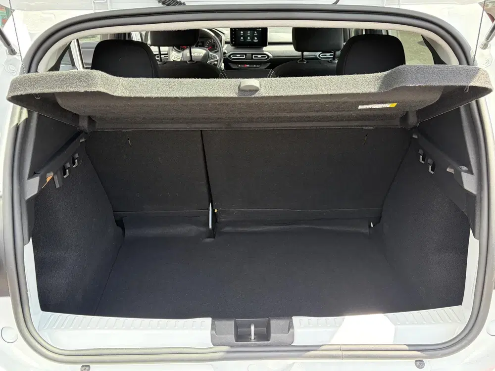 Dacia Sandero 1.0 TCe 90 Expression Airco uit 2024, foto 9