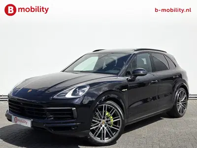 Porsche Cayenne 3.0 E-Hybrid Sport Chrono Panoramadak Deal uit 2020