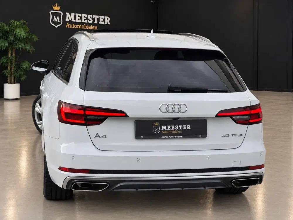 Audi A4 40 TFSI S line uit 2019, foto 12