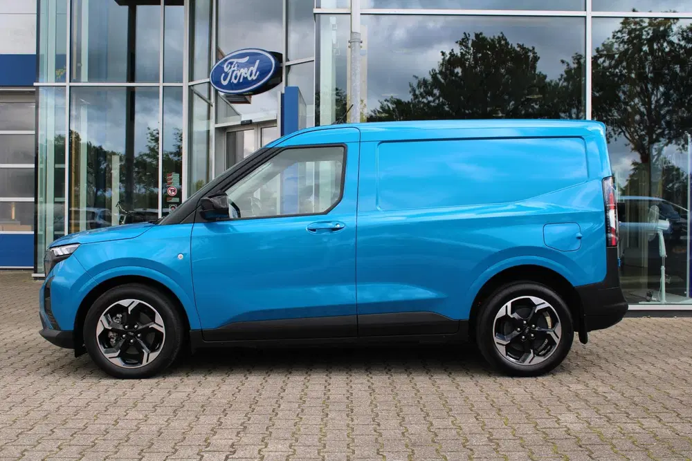Ford Transit Courier Limited 44 kWh uit 2025, foto 3