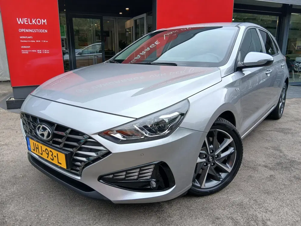 Hyundai i30 1.0 T-GDi MHEV Comfort Camera uit 2024, foto 2