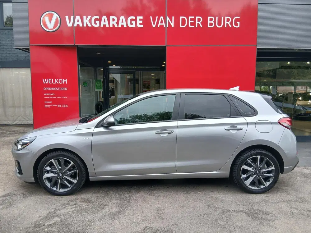 Hyundai i30 1.0 T-GDi MHEV Comfort Camera uit 2024, foto 3