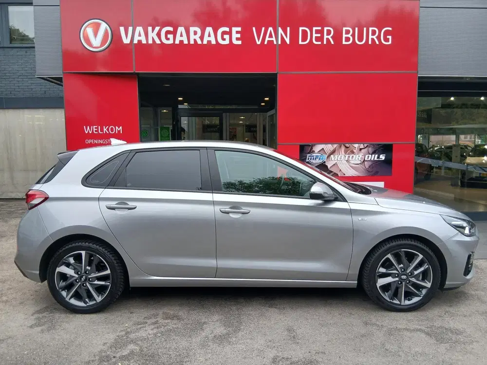 Hyundai i30 1.0 T-GDi MHEV Comfort Camera uit 2024, foto 8