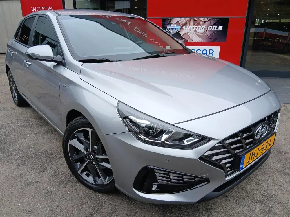 Hyundai i30 1.0 T-GDi MHEV Comfort Camera uit 2024, foto 9