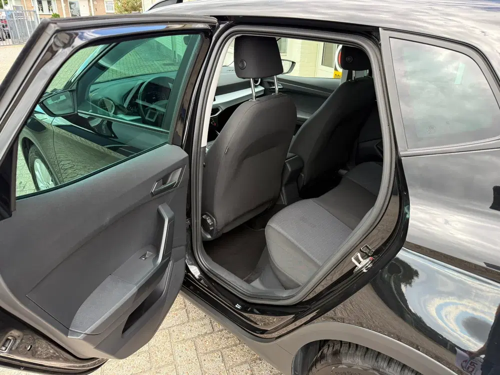 SEAT Arona 1.0 TSI Style Business Intense uit 2023, foto 12