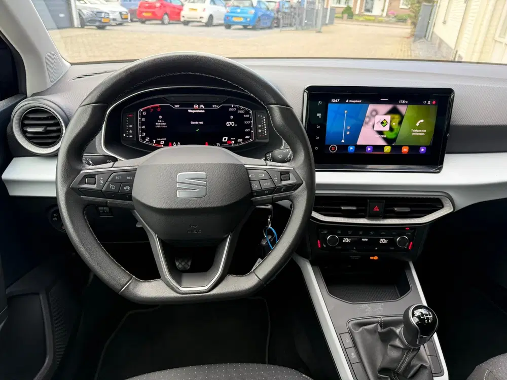 SEAT Arona 1.0 TSI Style Business Intense uit 2023, foto 14