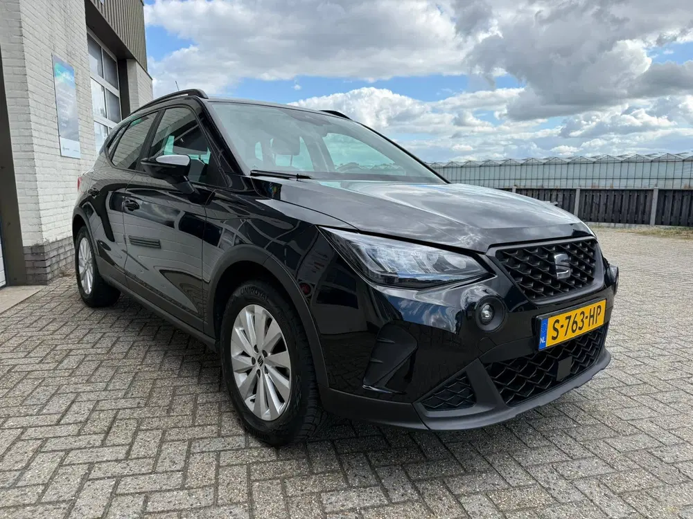 SEAT Arona 1.0 TSI Style Business Intense uit 2023, foto 4