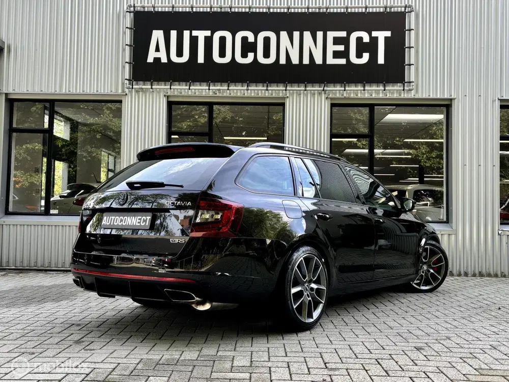 Skoda Octavia 2.0 TSI RS. NAVI AUTOMAAT uit 2019, foto 4
