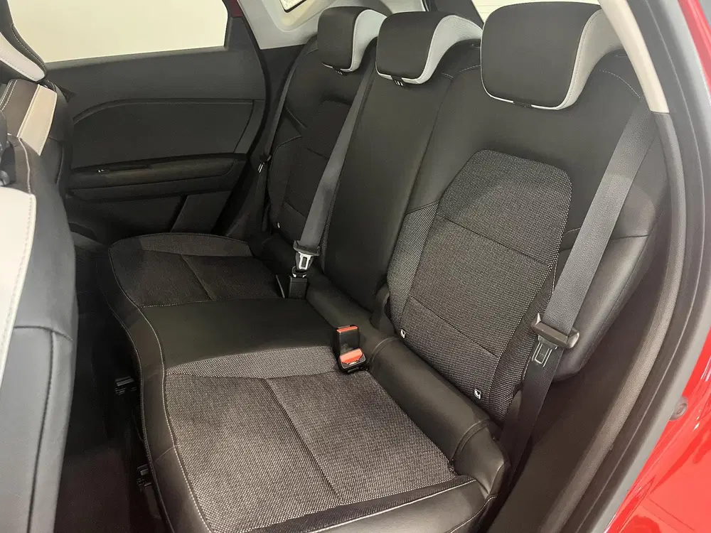 Renault Captur 1.3 TCe 140 Intens uit 2022, foto 8
