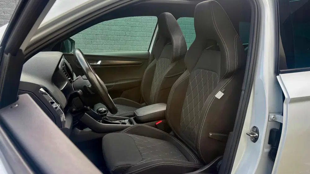 Skoda Karoq 2.0 TSI 4x4 Sportline 190pk DSG Pano uit 2019, foto 15
