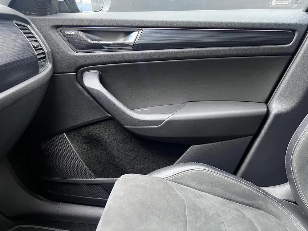 Skoda Kodiaq 1.5 TSI Limited Business Edition 7p.- Trek uit 2020, foto 15