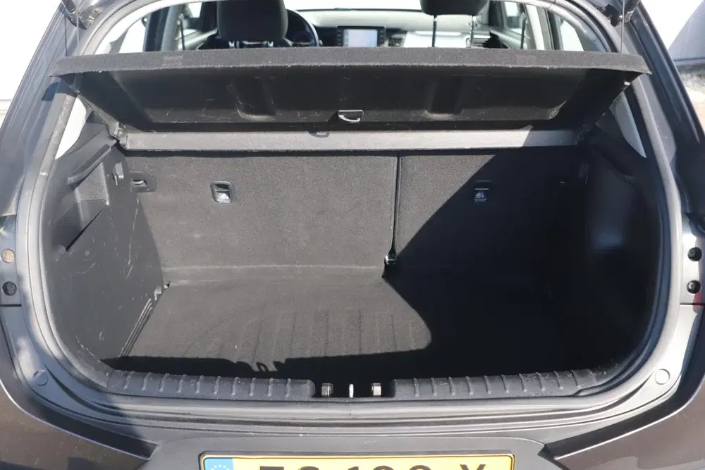 Kia Stonic 1.0 T-GDi DynamicLine 101PK Navigatie Acht uit 2019, foto 8