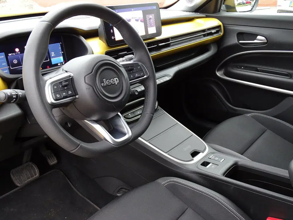 Jeep Avenger 1st Edition 54 kWh uit 2023, foto 3
