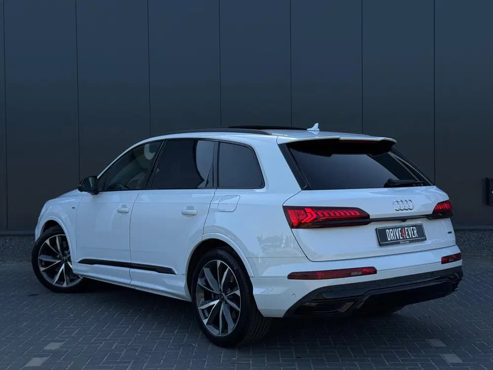 Audi Q7 55 TFSI e quattro 3x S-Line FULL PANO uit 2023, foto 7