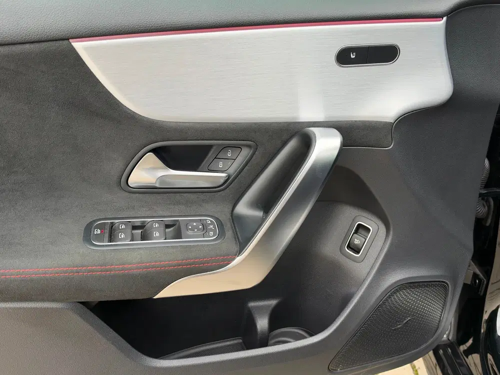 Mercedes-Benz A-Klasse 180 AMG PANO NAP BTW uit 2022, foto 12