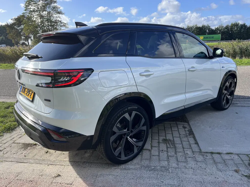 Renault Austral 1.2 E-Tech full hybrid 200PK iconic esprit uit 2023, foto 2