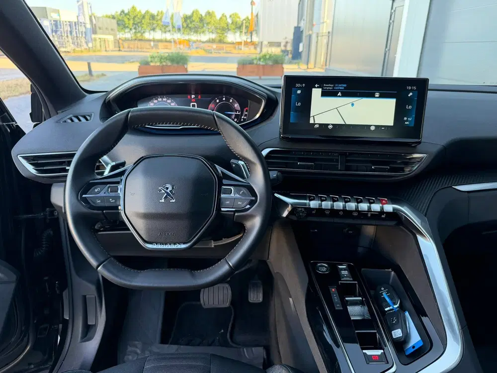Peugeot 5008 1.2 PureTech Active 7p 11-23 NAVI uit 2023, foto 2