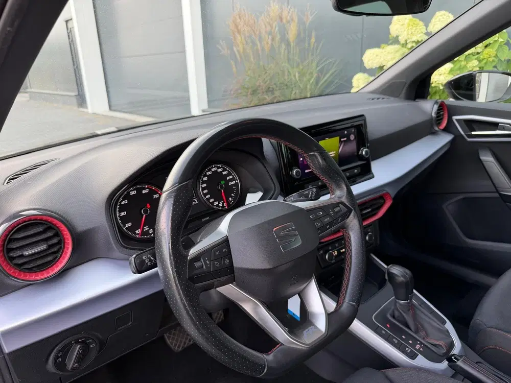 SEAT Arona 1.0 TSI FR M24 LED uit 2023, foto 10
