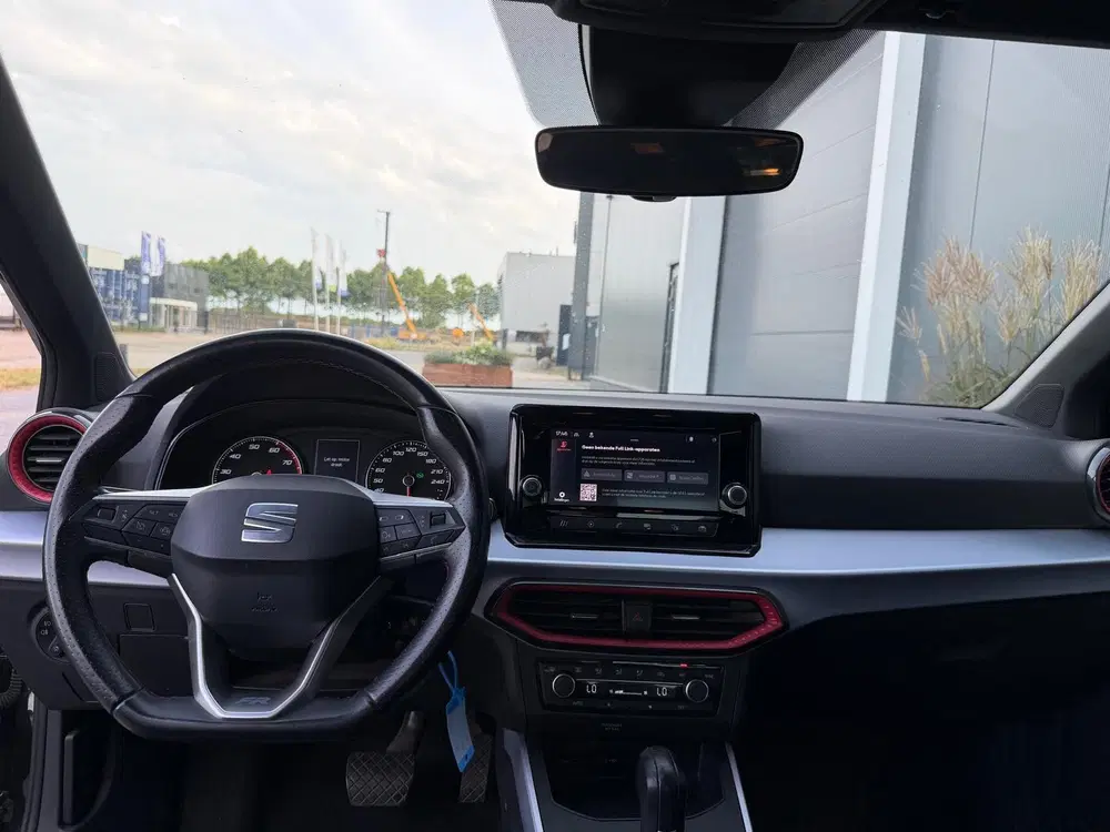 SEAT Arona 1.0 TSI FR M24 LED uit 2023, foto 2