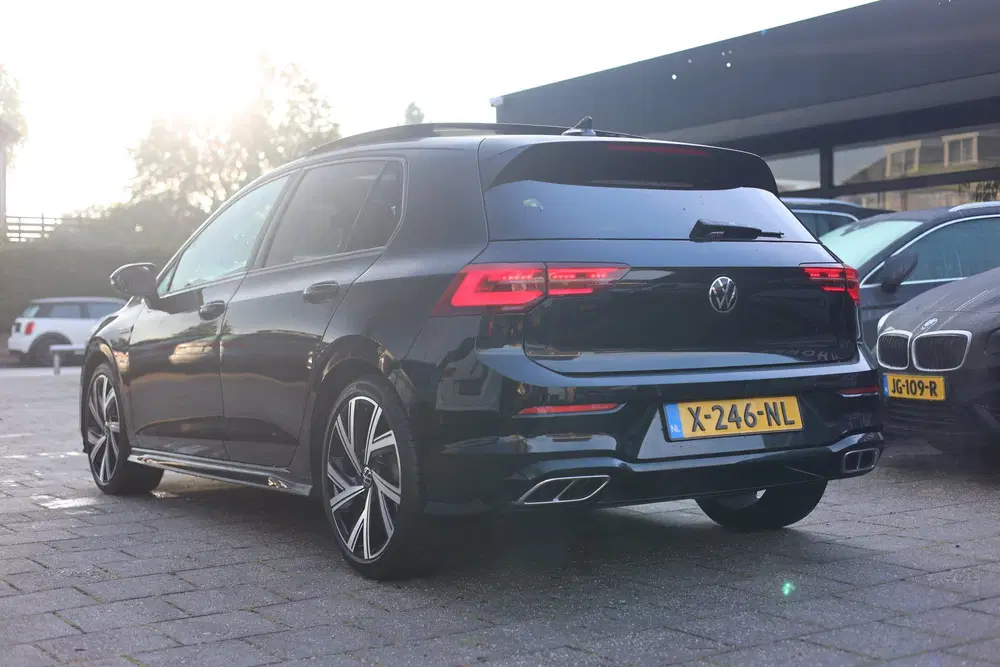 Volkswagen Golf 1.5 eTSI R-LINE uit 2023, foto 6
