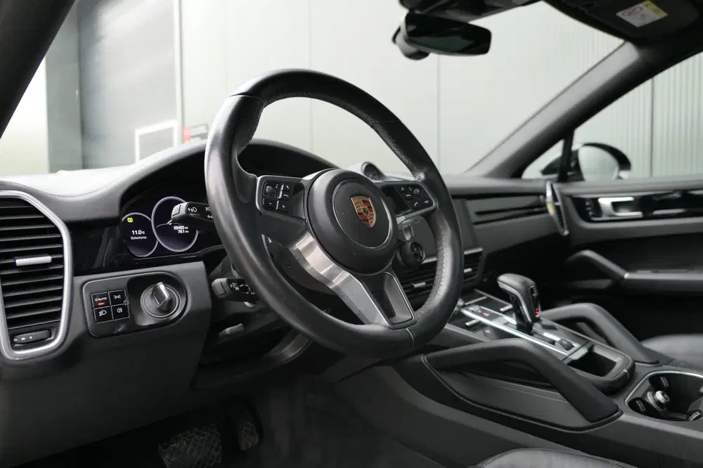 Porsche Cayenne Cayenne Coupé 3.0 E-Hybrid Panorama Sportc uit 2020, foto 4