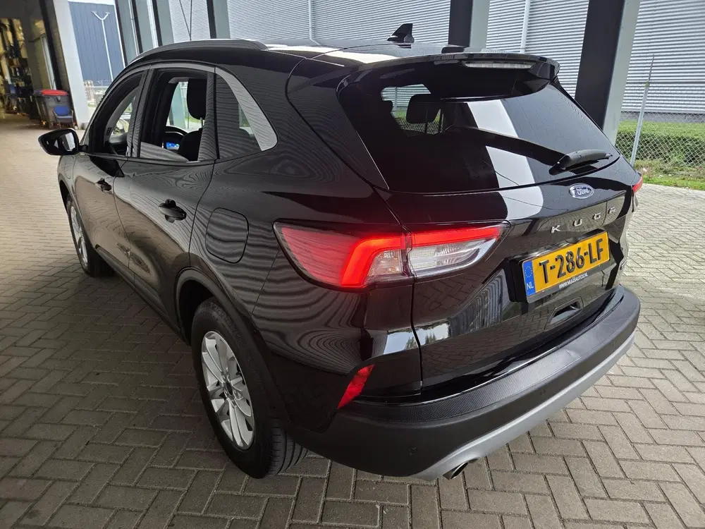 Ford Kuga 2.5 PHEV Titanium uit 2023, foto 10
