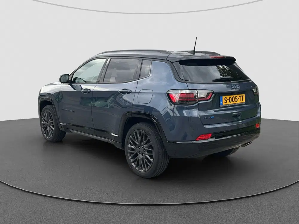Jeep Compass 4xe 240 Plug-in Hybrid Night Eagle uit 2022, foto 9