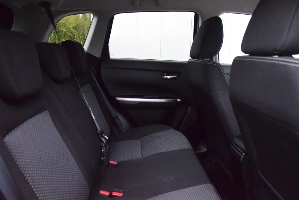 Suzuki Vitara 1.4 Boosterjet Smart Hybrid Select Navi uit 2026, foto 15