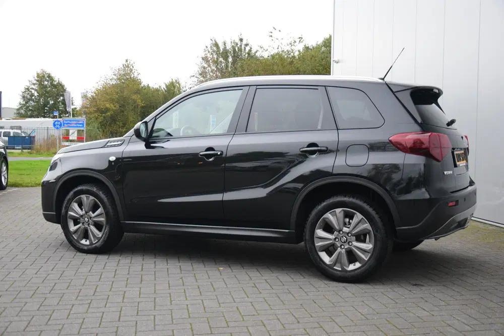 Suzuki Vitara 1.4 Boosterjet Smart Hybrid Select Navi uit 2026, foto 3