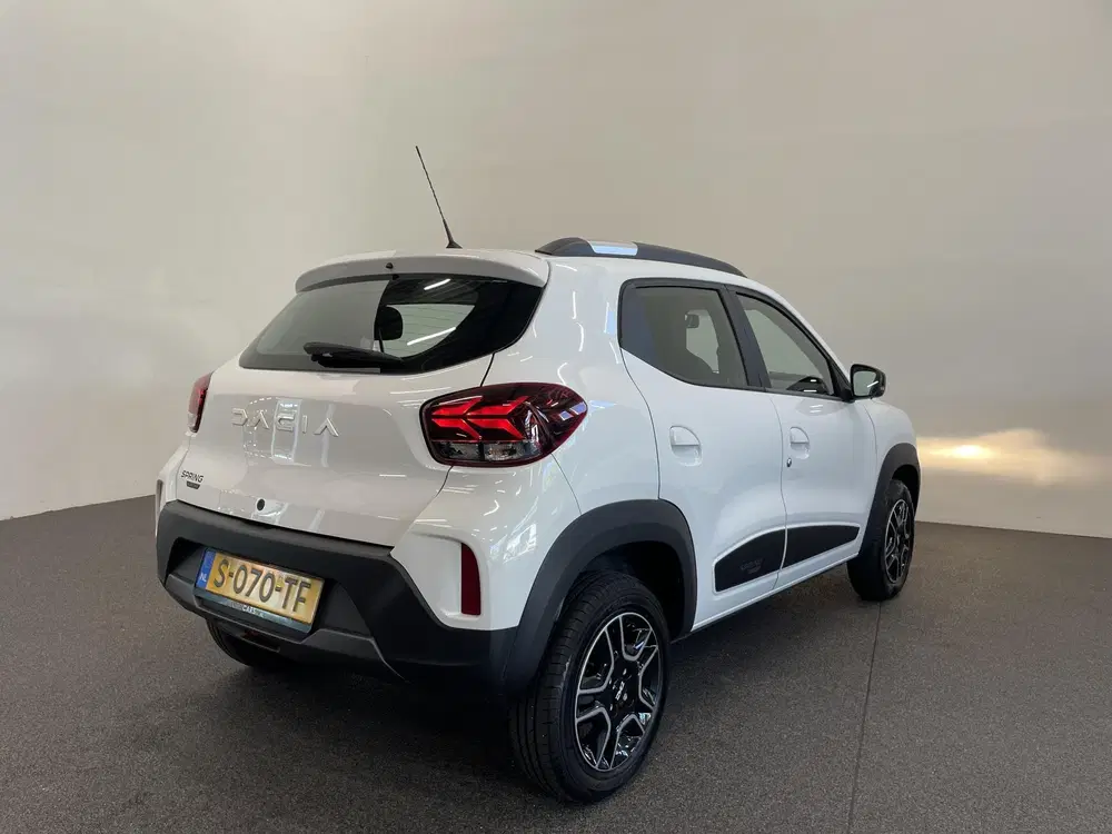 Dacia Spring Essential 27 kWh SOH 93% Airco Half leder uit 2023, foto 8