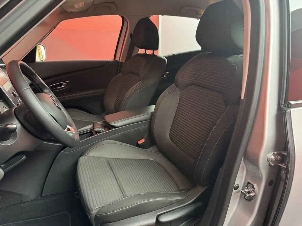 Renault Scenic Scénic 1.3 TCe Bose uit 2019, foto 4