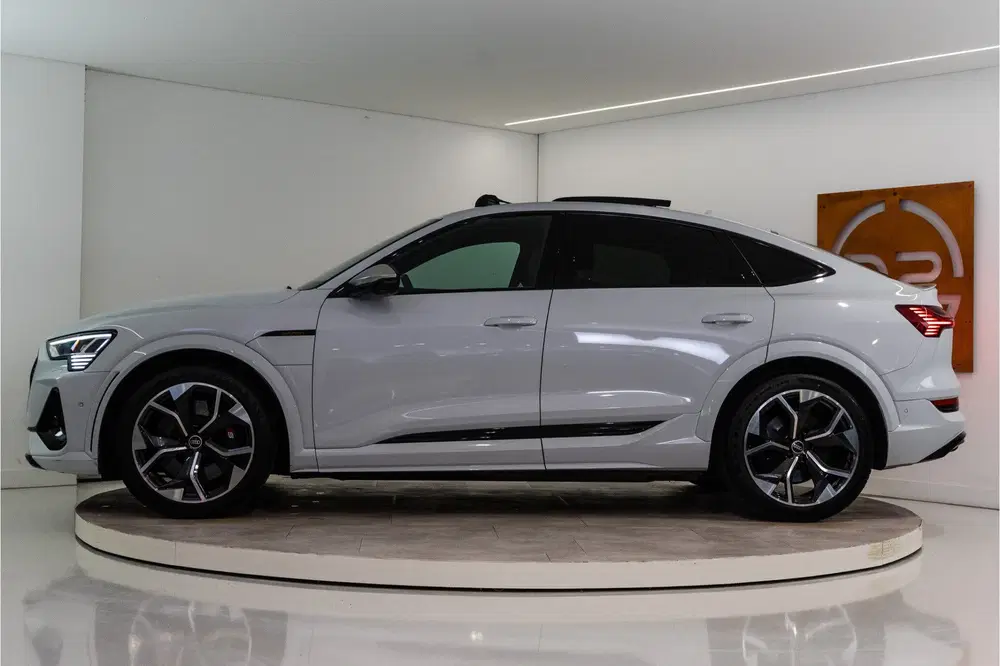 Audi e-tron S Quattro 95 kWh 504PK uit 2022, foto 2
