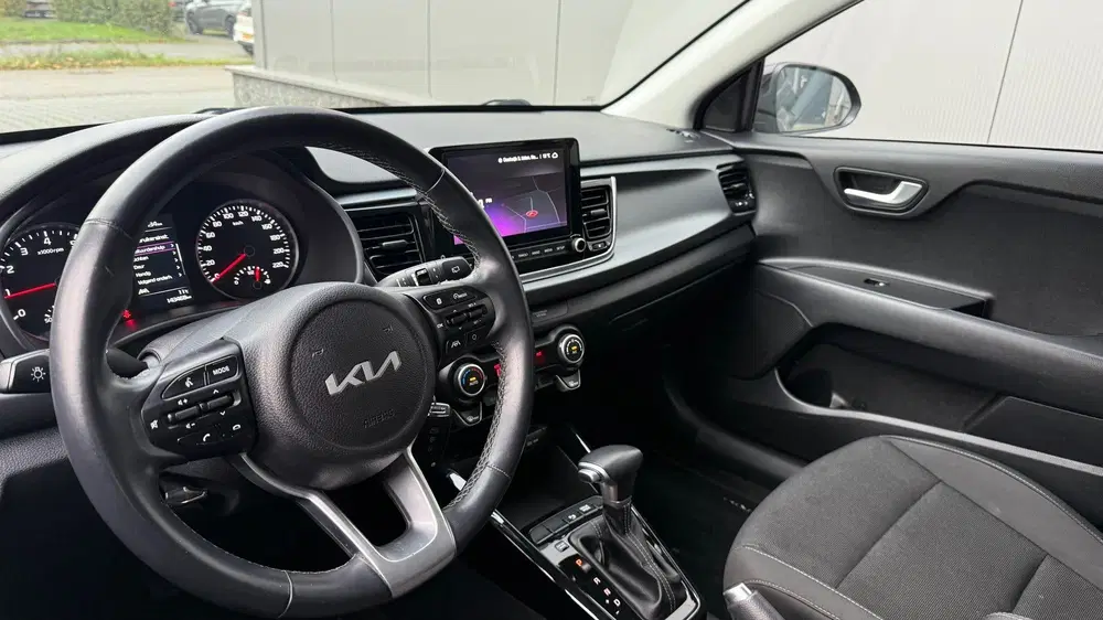Kia Rio 1.0 T-GDi uit 2022, foto 10