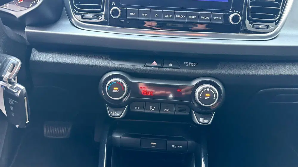 Kia Rio 1.0 T-GDi uit 2022, foto 14