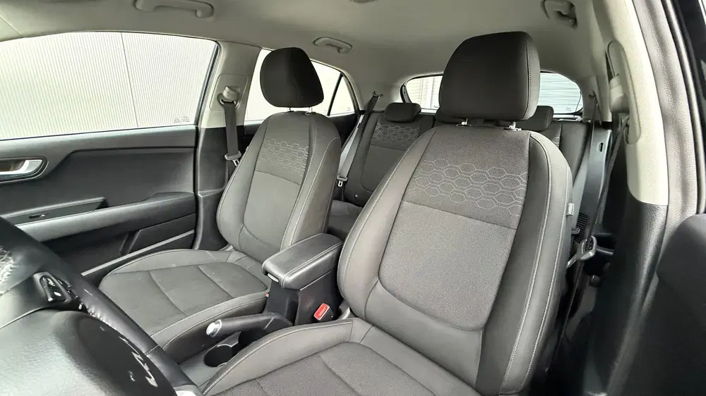 Kia Rio 1.0 T-GDi uit 2022, foto 5