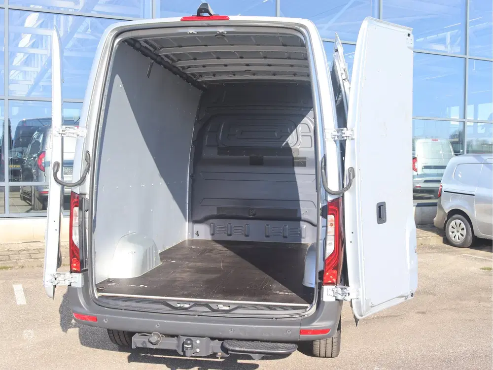 Mercedes-Benz Sprinter 317 CDI L2H2 uit 2023, foto 3