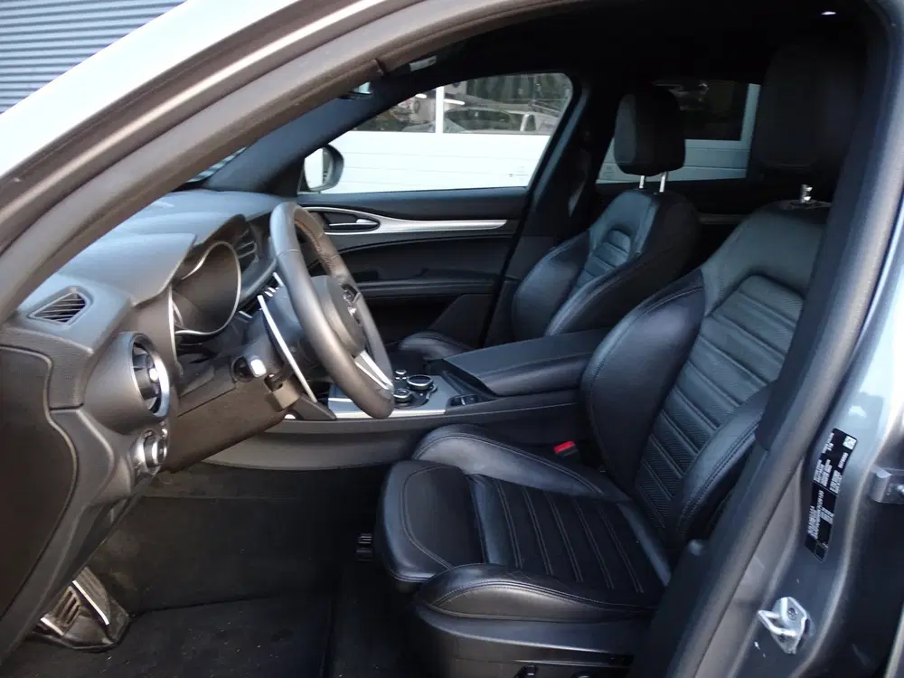 Alfa Romeo Stelvio 2.0 T AWD Ti uit 2020, foto 15