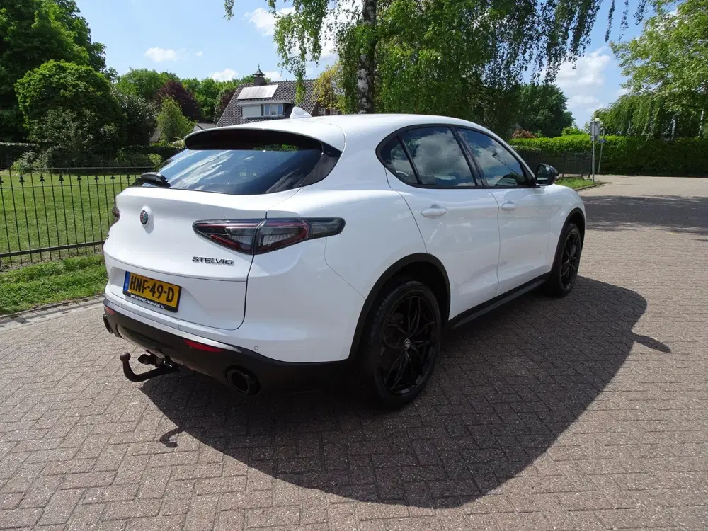 Alfa Romeo Stelvio 2.0 T AWD Super uit 2020, foto 5
